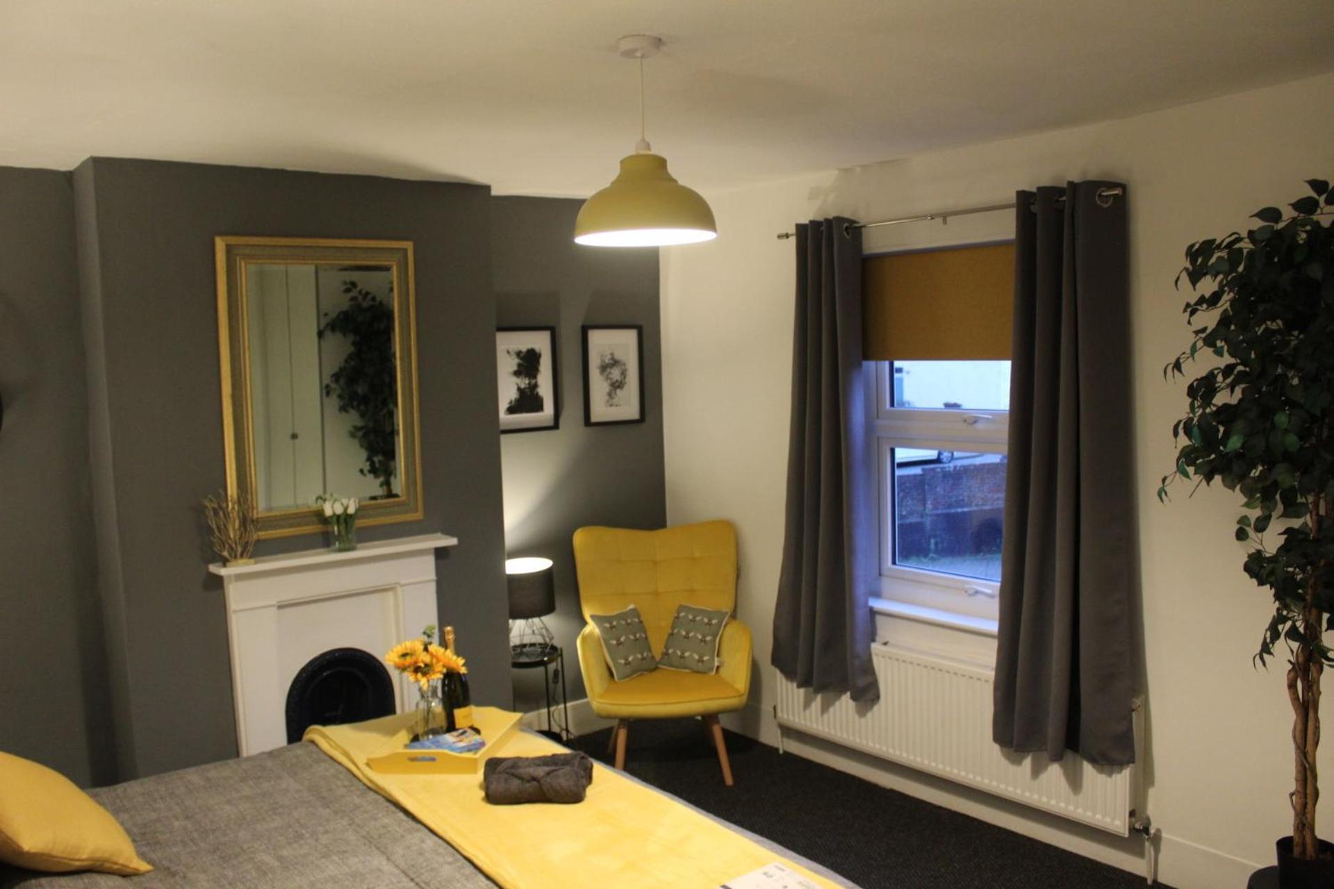 St James 3 Bedroom House In Tunbridge Wells Екстер'єр фото